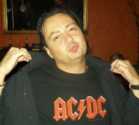 25102011