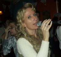 25102011