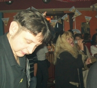 25102011