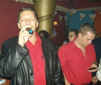 25102011