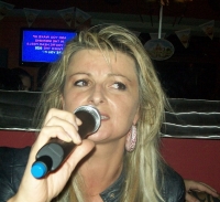 25102011